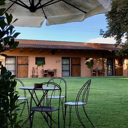 Societa Agricola Le More Agriturismo La Dondina Budrio  Εξωτερικό φωτογραφία