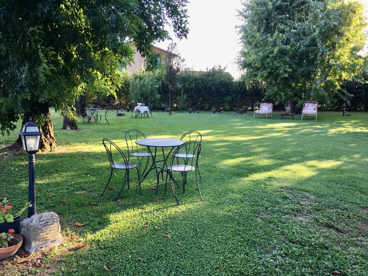 Societa Agricola Le More Agriturismo La Dondina Budrio  Εξωτερικό φωτογραφία
