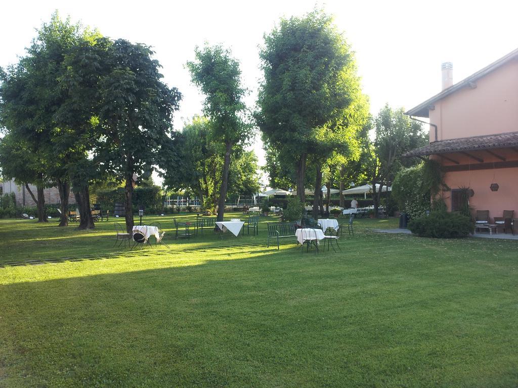 Societa Agricola Le More Agriturismo La Dondina Budrio  Εξωτερικό φωτογραφία